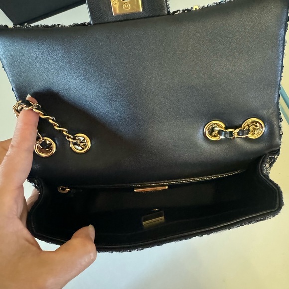 Chanel mini flap tweed sequins bag - Picture 3 of 5